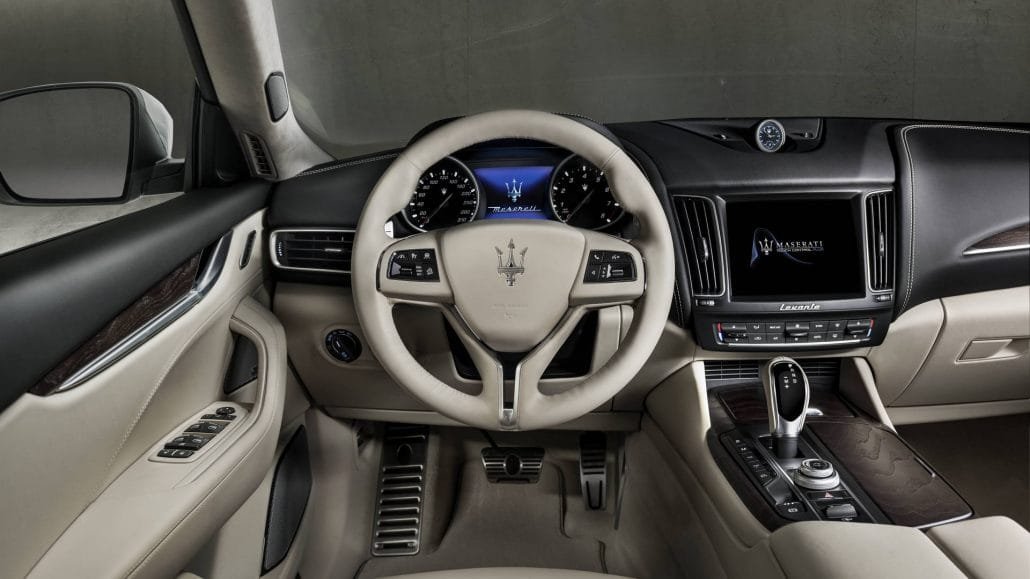 Maserati Tour 2 Maserati-Levante-GranLusso