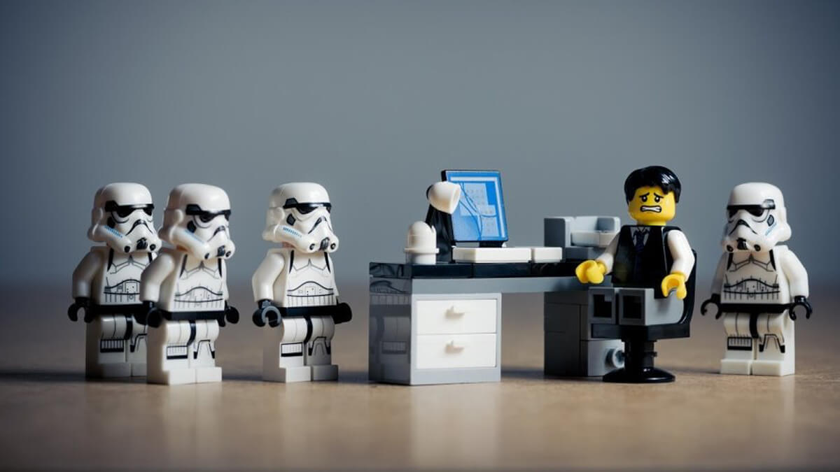 Lego-Star-War-Troopers-Office