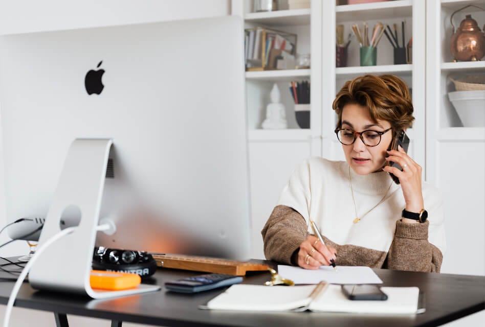 Un expert en communication au travail